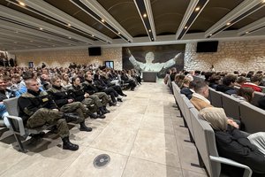 26-03-26 12-16-54 4221