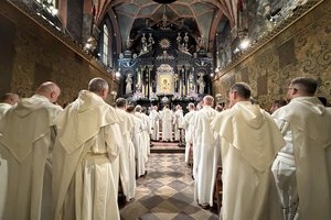 26-03-05 11-45-00 3989