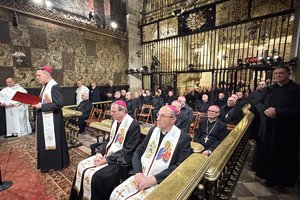 25-11-20 21-04-56 2963