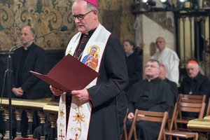 25-11-19 21-04-09 2943