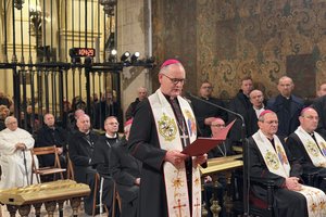 25-11-19 21-04-30 2944