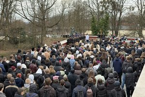 26-03-26 15-39-28 4242