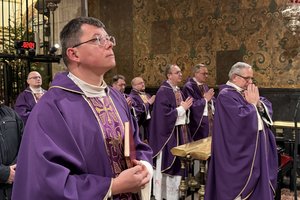 25-12-15 11-02-05 3209