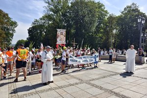 Piesza Pielgrzymka z Wieruszowa i dekanatu Kodrąb 25-08-2024