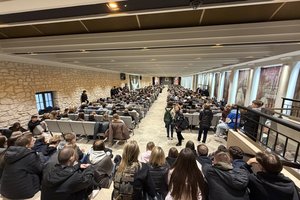 26-03-26 12-15-50 4218