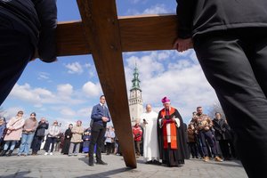 Droga Krzyżowa - Wielki Piątek - 03-04-2026